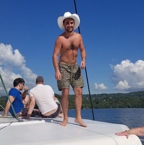 Meet your Posher, Anthony